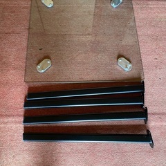 ガラステーブルの画像