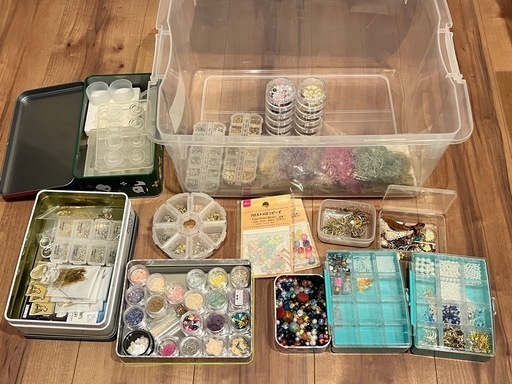 レジンのパーツ、シリコンモールド多数