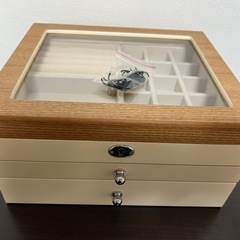 LOWYA ロウヤ　ジュエリーボックス　アクセサリーボックス　おしゃれ　白　木の画像