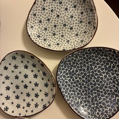 お皿　5枚の画像