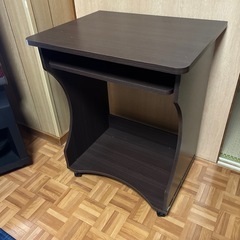 パソコンラックの画像