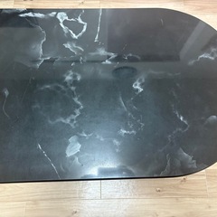 テーブル