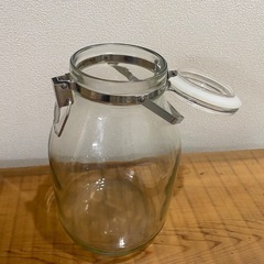 大型ガラス瓶の画像
