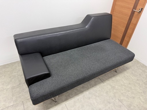 クラッシュゲート ソファー 北欧風デザイン グレー×ブラック モダン