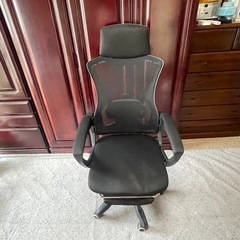【明日引き取りなら値引き】PCチェアの画像