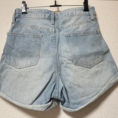 デニムショートパンツの画像