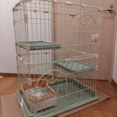 (中古) キャットゲージ ＋ トイレ、猫砂つき