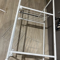 押入れ用の棚／ハンガーの画像