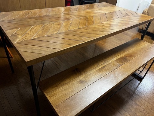 Knot antiques 
ダイニングテーブル