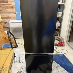 TOSHIBA 170リットル　冷蔵庫　ブラックの画像