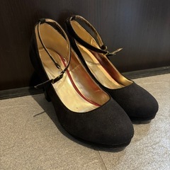 GU ジーユー ストームパンプス ブラック 黒 ヒール Mサイズの画像