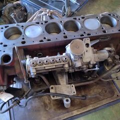 MB-113SL-加工済み各種エンジン部品取り付け実施中-要予約-内燃機業務常設の画像