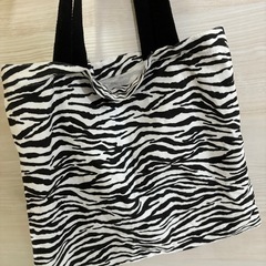 ゼブラ柄 トートバッグの画像