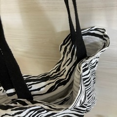 ゼブラ柄 トートバッグの画像