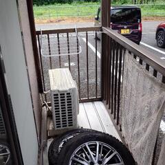 16インチ  スタッドレスタイヤの画像