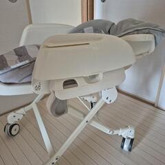 combiバウンサー　ハイローチェアの画像