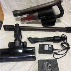 アイリスオーヤマ掃除機 充電式サイクロンスティッククリーナーの画像