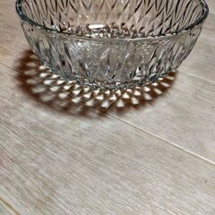 【無料】未使用　大きめガラス器　丼の画像