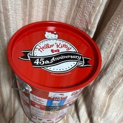 ハローキティ　４５周年記念缶　の画像
