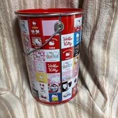 ハローキティ　４５周年記念缶　の画像