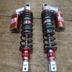 pcx jf81 RCBレーシングボーイ リアサスペンション左右とカラー2個 pcx