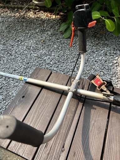草刈機　草刈り機　マルヤマ　