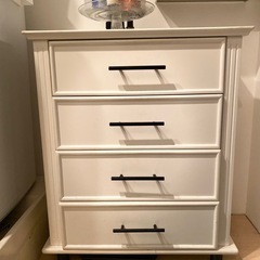 
チェスト、キャビネット、シェルフ