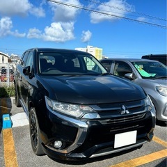 タイヤ新品　車検二年付き　三菱　アウトランダー　PHEV 2015年式　ナビパッケージ　ブラックの画像
