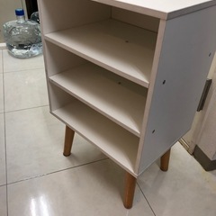 本棚　カラーボックスの画像