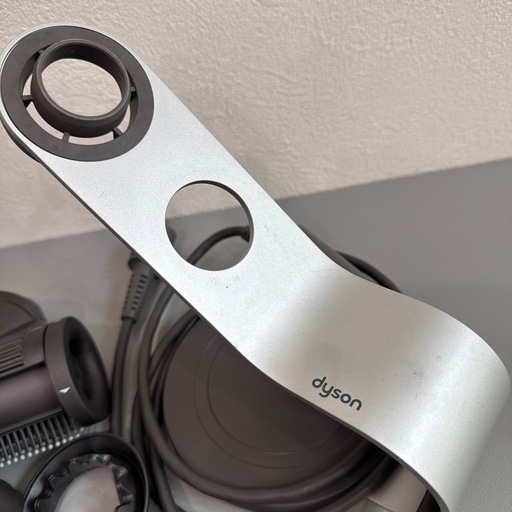 dyson ヘアドライヤー