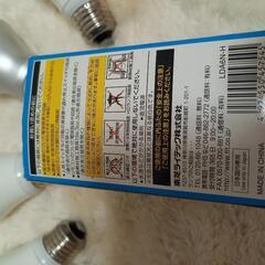 TOSHIBA　LED電球4個セットの画像