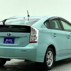 【即日審査】【最短2週間納車】【常時200台在庫】オトロン大垣店！綺麗な店舗でお待ちしてます!/トヨタ プリウス 　Ｓの画像
