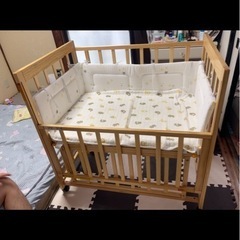 ベビーベッド