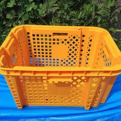 収穫コンテナ（20個）を格安で譲ります！1個当たり容量約45L！の画像