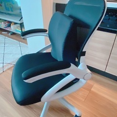 オフィスチェア、ゲーミングチェアの画像