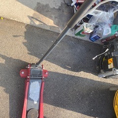 3トンジャッキの画像