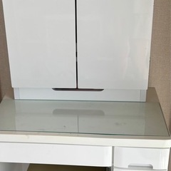 ニトリ　ドレッサー　トリプルガラスクリアの画像