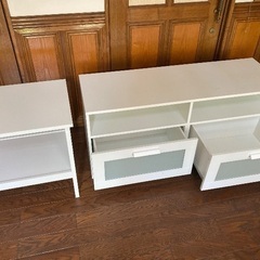 新同美品　モデルルーム使用家具4点の画像