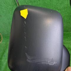 右サイドミラーの画像