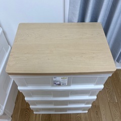 木目天板　衣装ケースの画像