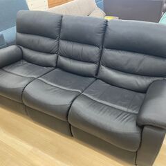 【リユースのサカイ野々市店】3人掛け電動ソファ 黒 W(幅)209×D(奥行き)90×H(高さ)100cm ※クリーニング済み の画像