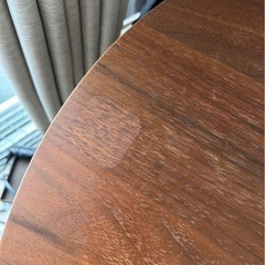 丸テーブルの画像