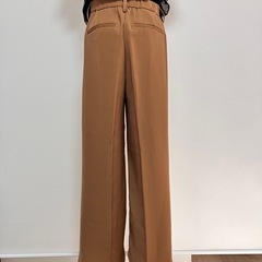 GU ワイドパンツ　茶色の画像