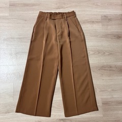GU ワイドパンツ　茶色の画像