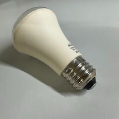 ☀️ アイリスオーヤマ LED電球 人感センサー付   2個セット　口金直径26mm　 60W形相当　 昼白色 LDR8N-H-S6   の画像