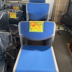 スタッキングチェアの画像