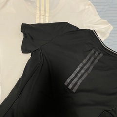 adidasスポーツウエアセットの画像