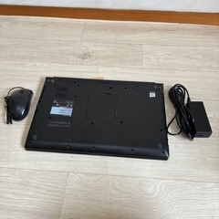 東芝 dynabook B65 第8世代i5 12GB SSD256GB Officeの画像