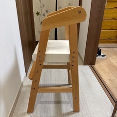 子供用ダイニングチェアの画像