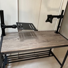 お話し中　PCデスク　アーム2本付き